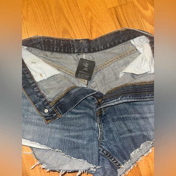 BNWT-Urban renewal Levi’s basic remade Jean denim short womanXS urban outfitters - Picture 10 of 11